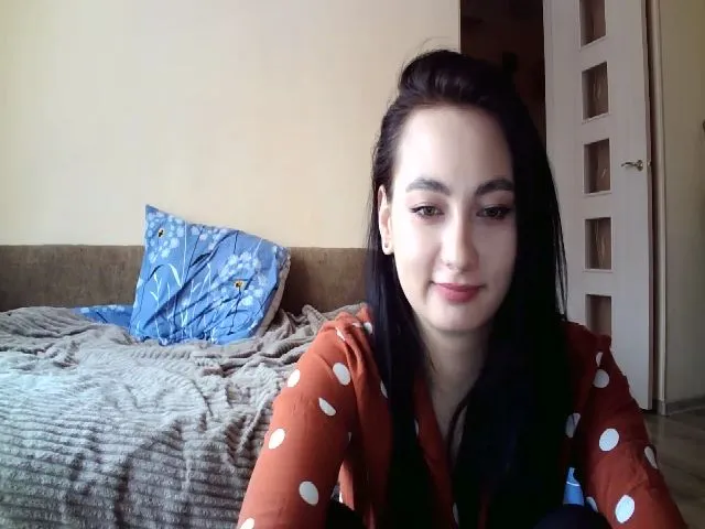 Live sex webcam photo for lolly_hollyy #272225572