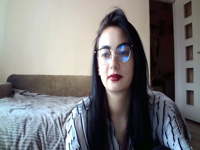 Live sex webcam photo for lolly_hollyy #272238887