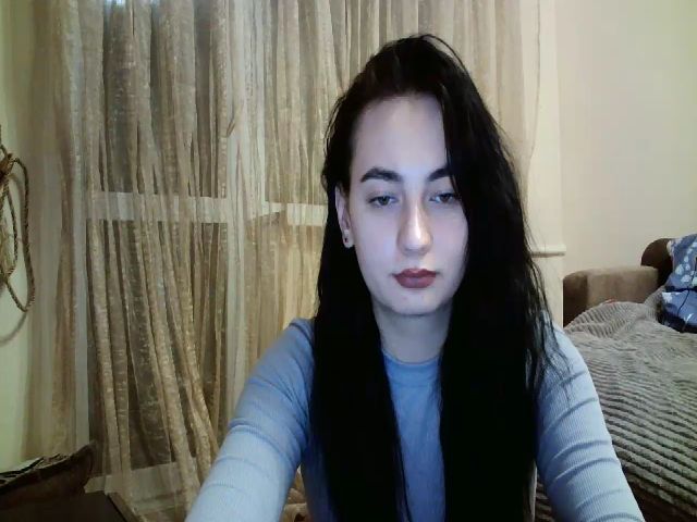 Live sex webcam photo for lolly_hollyy #272270802