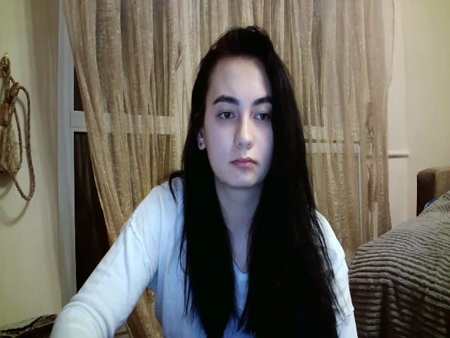 Live sex webcam photo for lolly_hollyy #272271567