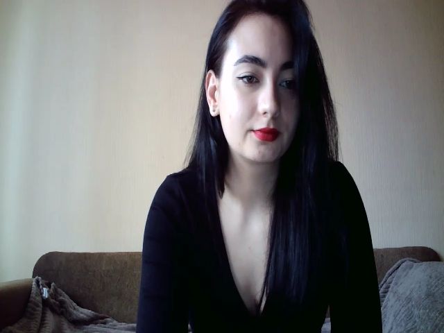 Live sex webcam photo for lolly_hollyy #272448775