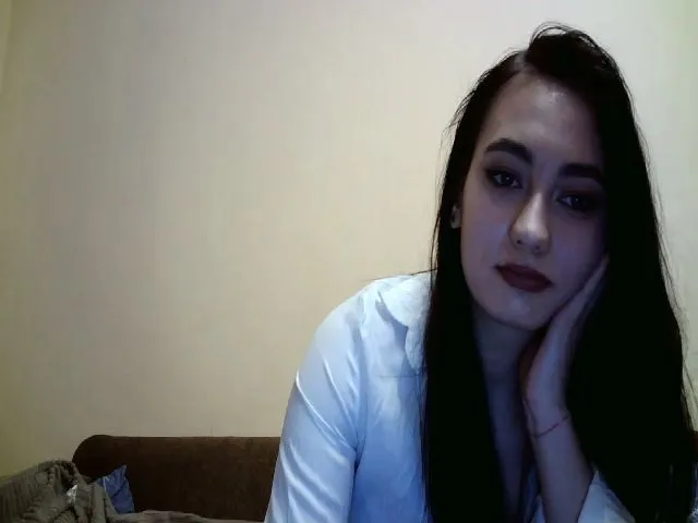 Live sex webcam photo for lolly_hollyy #272492818