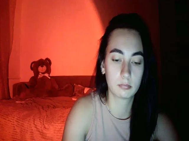 Live sex webcam photo for lolly_hollyy #273756652