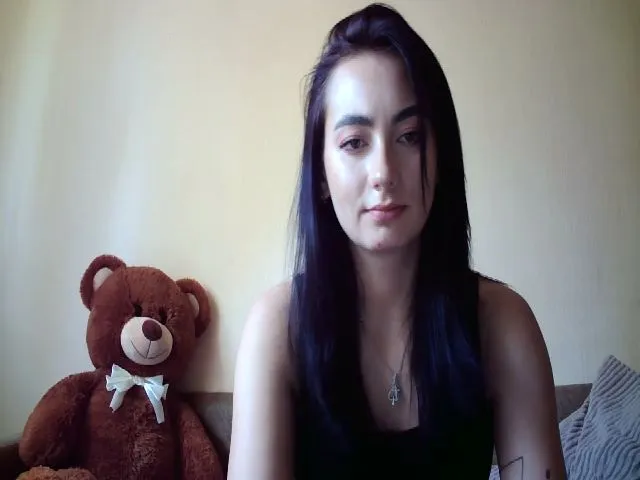 Live sex webcam photo for lolly_hollyy #273794478