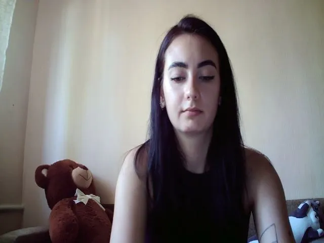 Live sex webcam photo for lolly_hollyy #273803691