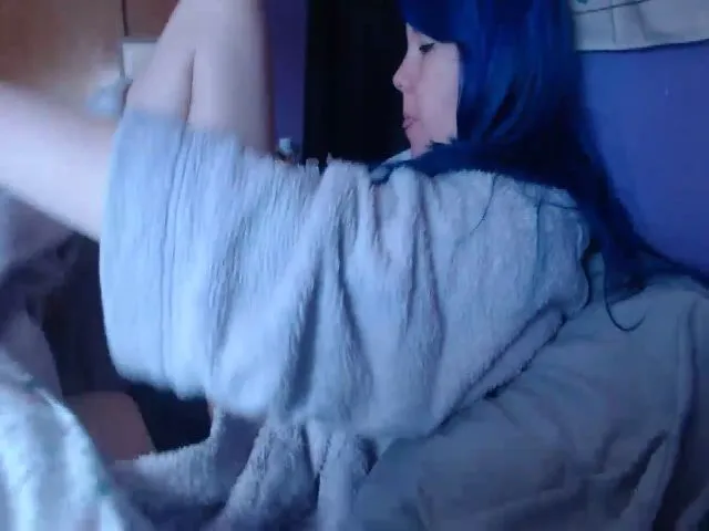 Live sex webcam photo for lovelynek0 #272805156