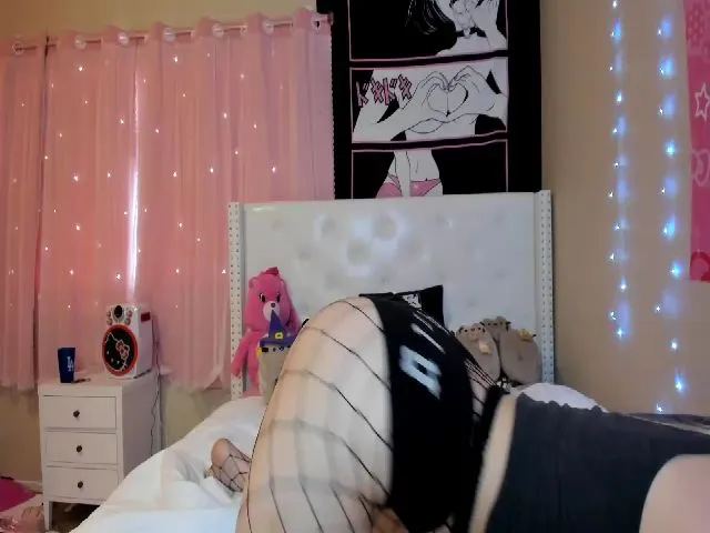 Live sex webcam photo for lunalovelyy #272531427