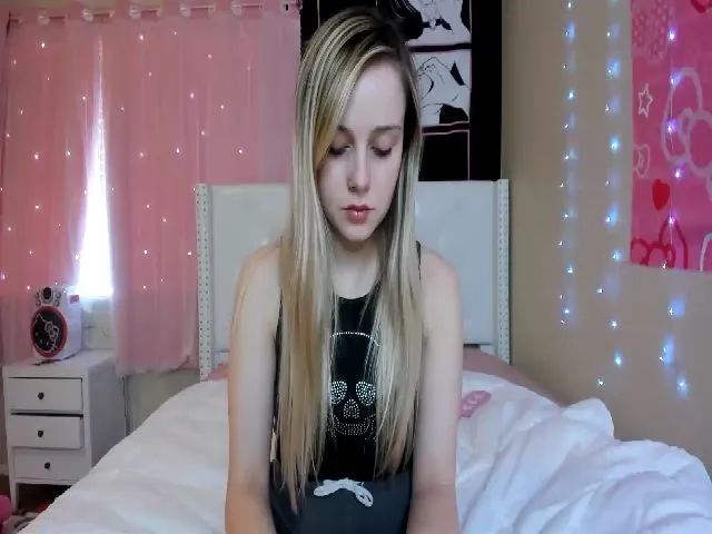Live sex webcam photo for lunalovelyy #272647838