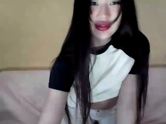 Live sex webcam photo for madmonkey_ #273242399