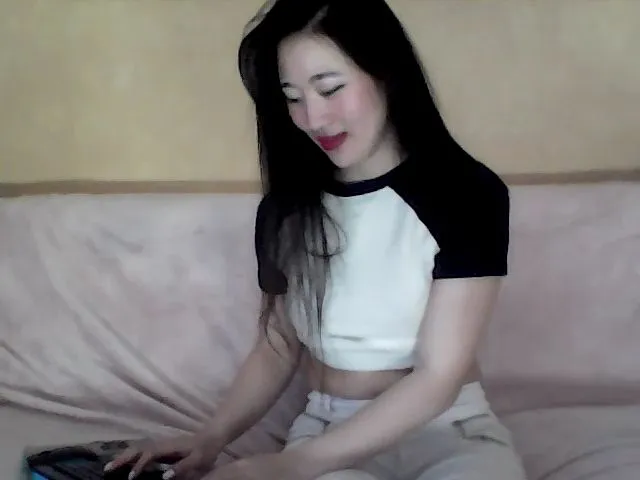 Live sex webcam photo for madmonkey_ #273242581