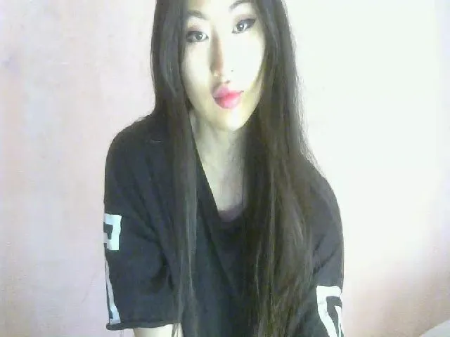 Live sex webcam photo for madmonkey_ #273611335