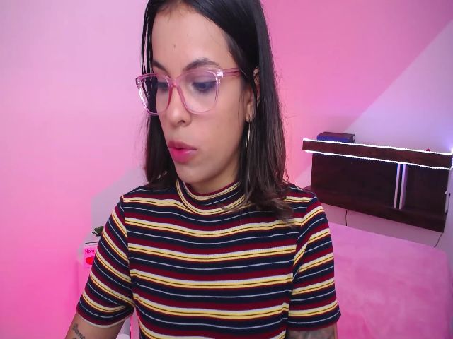 Live sex webcam photo for mahiamiller #271890731