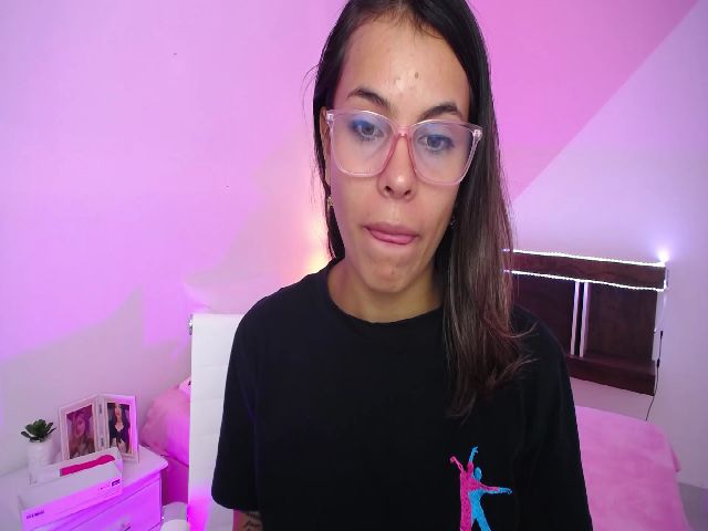 Live sex webcam photo for mahiamiller #272047309
