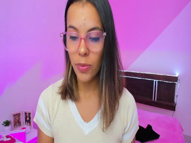 Live sex webcam photo for mahiamiller #272255202