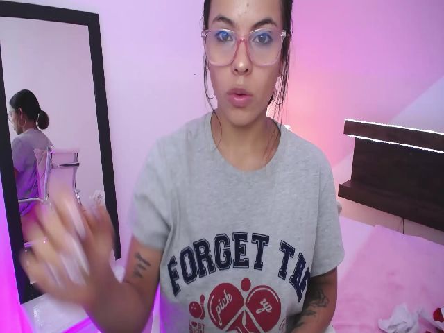 Live sex webcam photo for mahiamiller #272554151