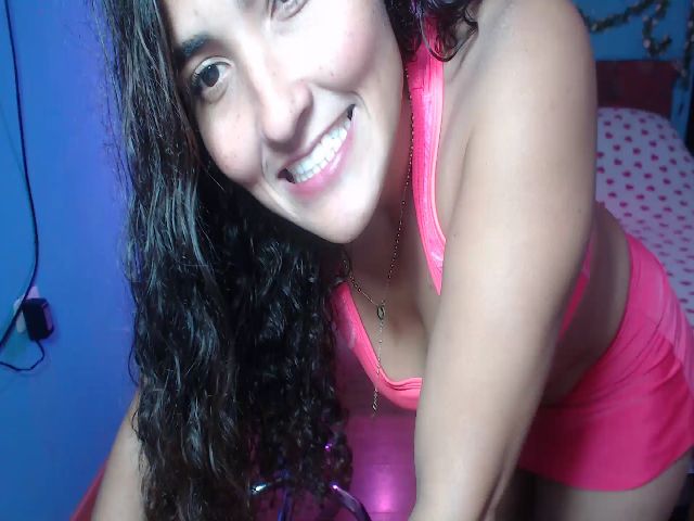 Live sex webcam photo for maiariveira1 #273026718