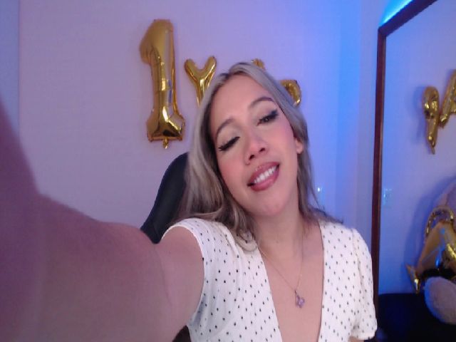 Live sex webcam photo for mallory_4you #274202919