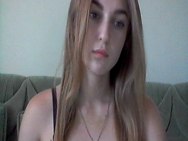 Live sex webcam photo for mama_boss #273948593