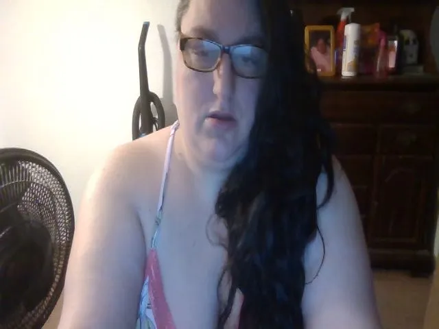 Live sex webcam photo for metalchick420 #272948755