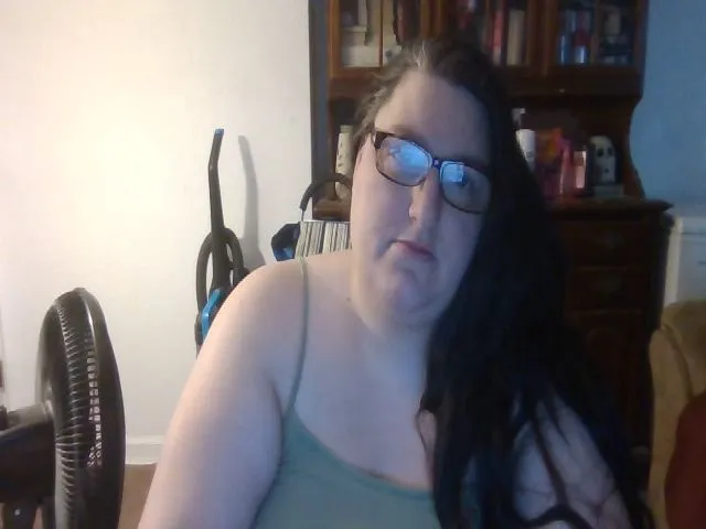 Live sex webcam photo for metalchick420 #272969987