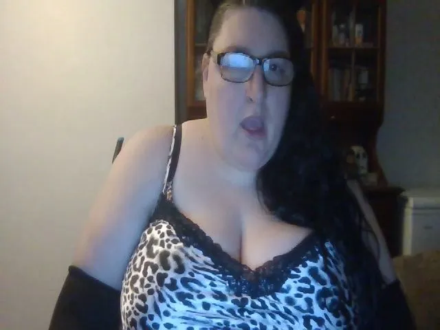 Live sex webcam photo for metalchick420 #273352877