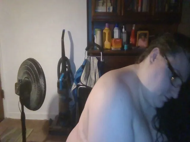 Live sex webcam photo for metalchick420 #273455853