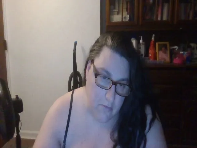 Live sex webcam photo for metalchick420 #273458914