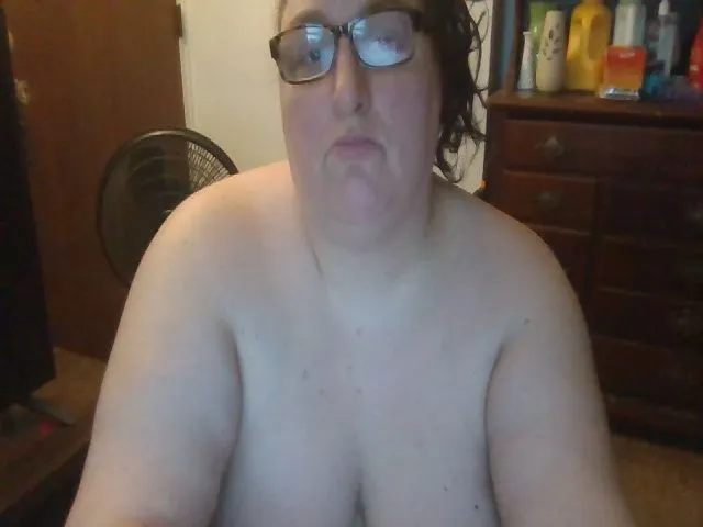Live sex webcam photo for metalchick420 #273493270
