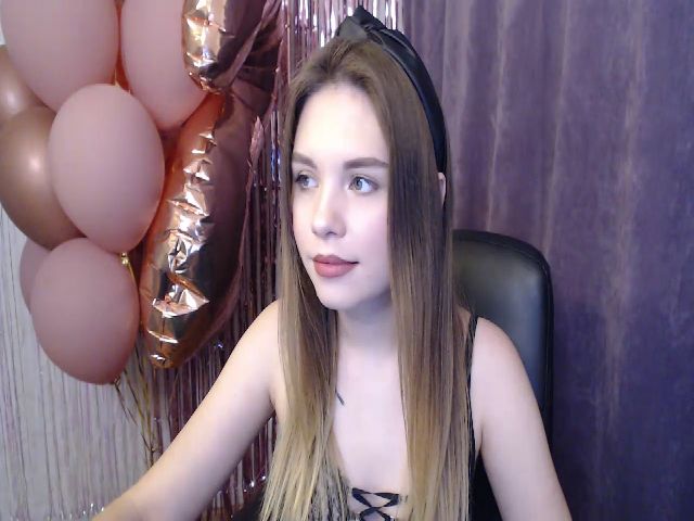 Live sex webcam photo for minishy #272161989