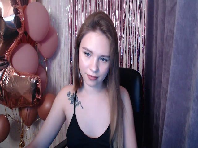 Live sex webcam photo for minishy #272478648