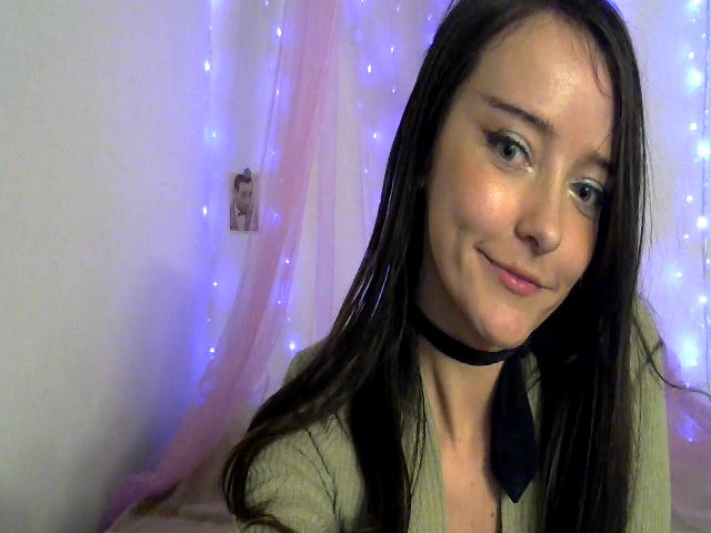 Live sex webcam photo for miuw_miuw #271942773