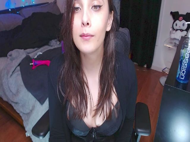 Live sex webcam photo for moonlitfox #272046300