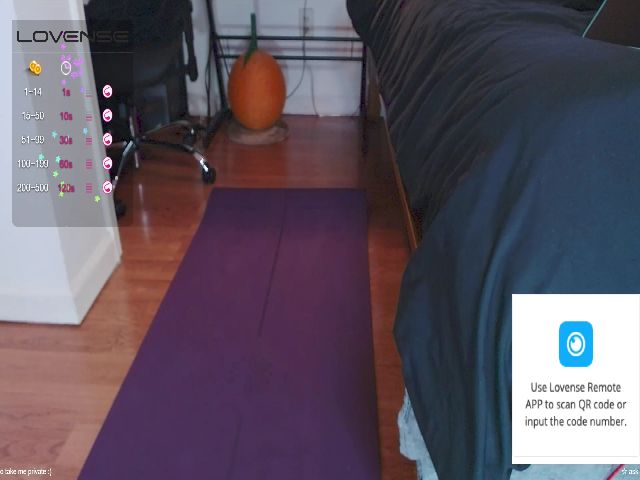 Live sex webcam photo for moonlitfox #273625616