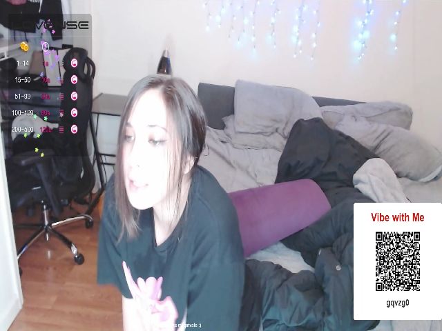 Live sex webcam photo for moonlitfox #273637374
