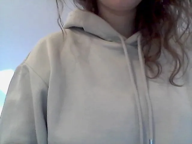 Live sex webcam photo for ocean_eyess_ #287896898