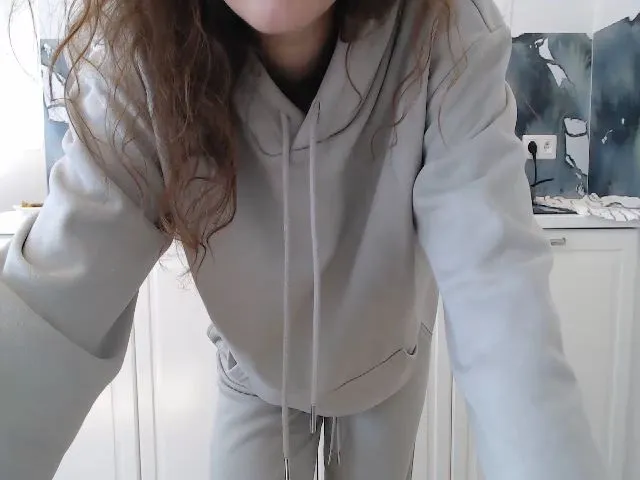 Live sex webcam photo for ocean_eyess_ #287896900