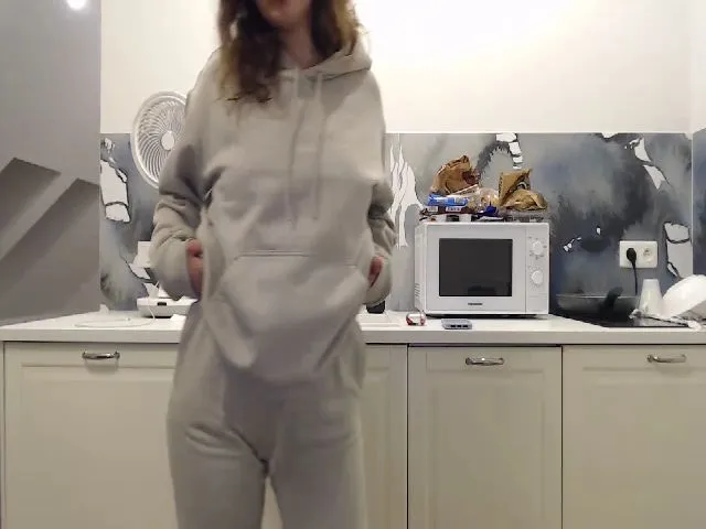 Live sex webcam photo for ocean_eyess_ #287896916