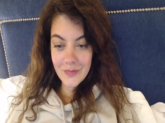 Live sex webcam photo for ocean_eyess_ #287896922