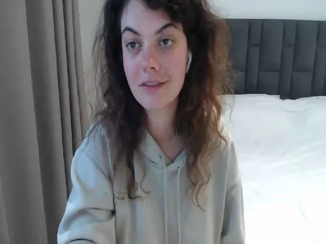 Live sex webcam photo for ocean_eyess_ #287896958