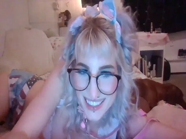 Live sex webcam photo for paloma_grey #271942554