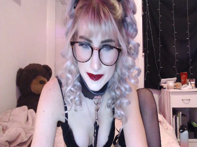 Live sex webcam photo for paloma_grey #272418802