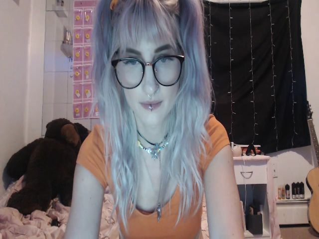 Live sex webcam photo for paloma_grey #272818201