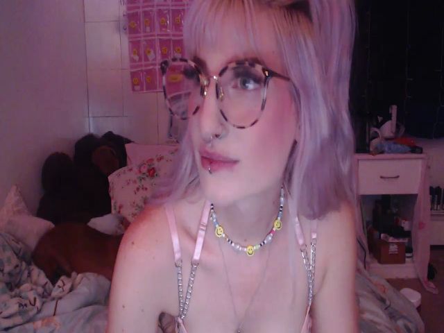 Live sex webcam photo for paloma_grey #273480578