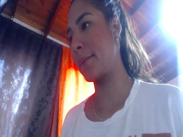 Live sex webcam photo for pamela_suarez #272013333