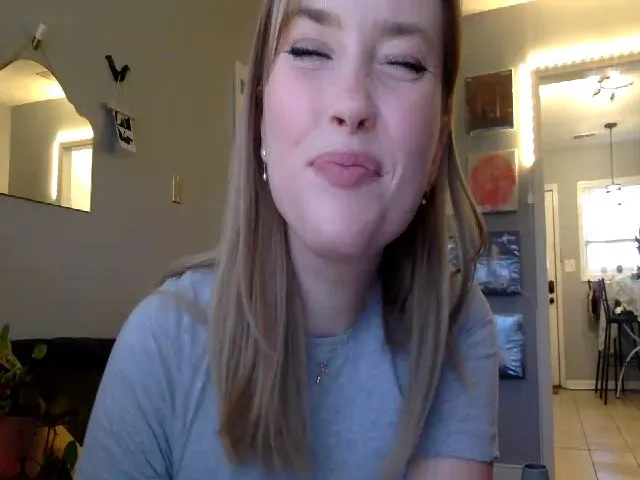 Live sex webcam photo for petal_ #271724778