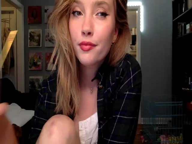 Live sex webcam photo for petal_ #271897684