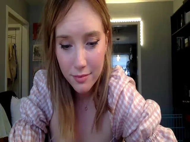 Live sex webcam photo for petal_ #271911990