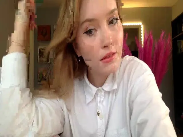 Live sex webcam photo for petal_ #271995618