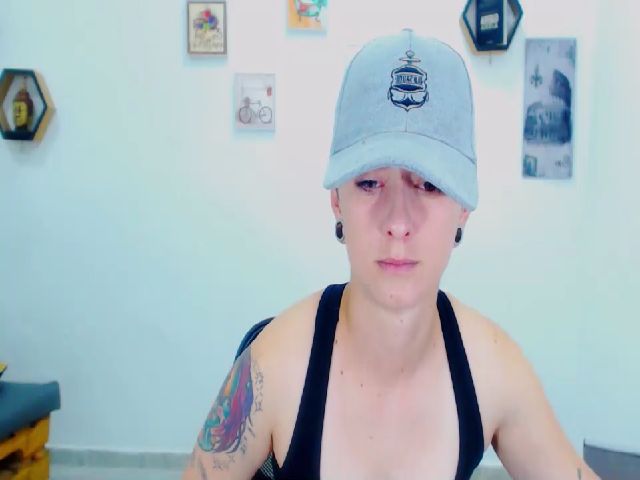 Live sex webcam photo for poison_blue #272134222