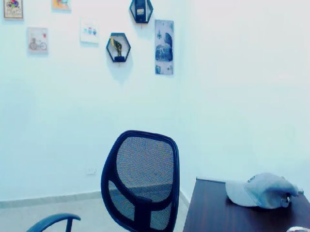 Live sex webcam photo for poison_blue #272393972